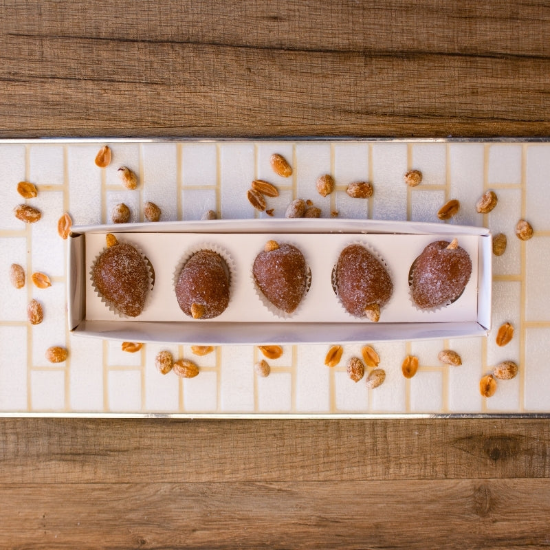 Brigadeiro alle Arachidi | Cajuzinho