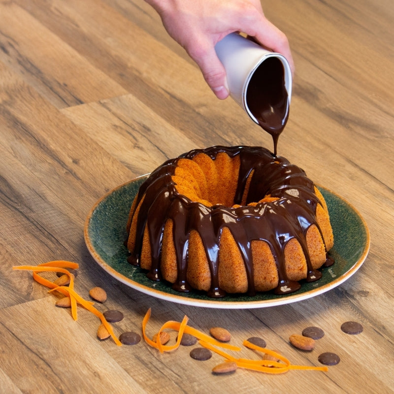 Torta di Carote, Cioccolato e Mandorle con Crema al Cioccolato